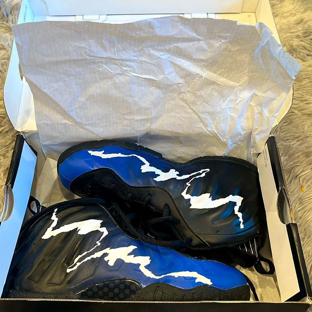 Nike foam posite blue strike